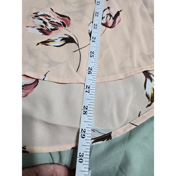 Daniel Rainn Floral Blouse - Picture 9 of 9